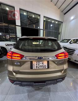 جیلی ئێم گراند X7 Sport